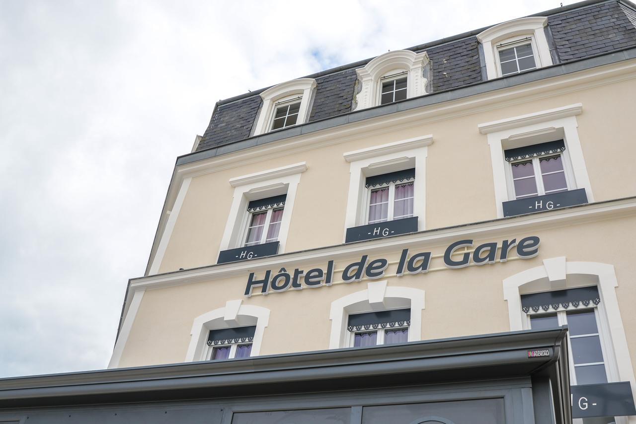Hotel De La Gare - Restaurant Bistro Quai ลารอช-ซูร์-ยง ภายนอก รูปภาพ
